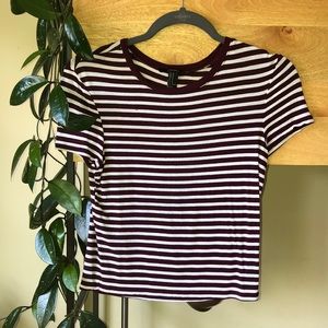 Striped tee shirt.
